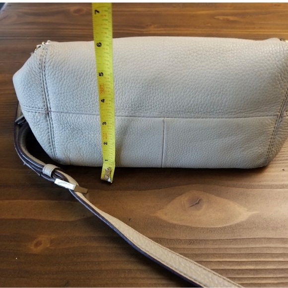 Kate Spade Neutral Color Leather Crossbody (13x9x6). Great for spring & summer! - Picture 3 of 11